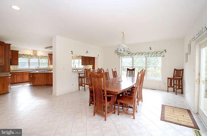 5709 Williams Road Hydes, MD 21082 - Photo 6 of 29 Kitchen