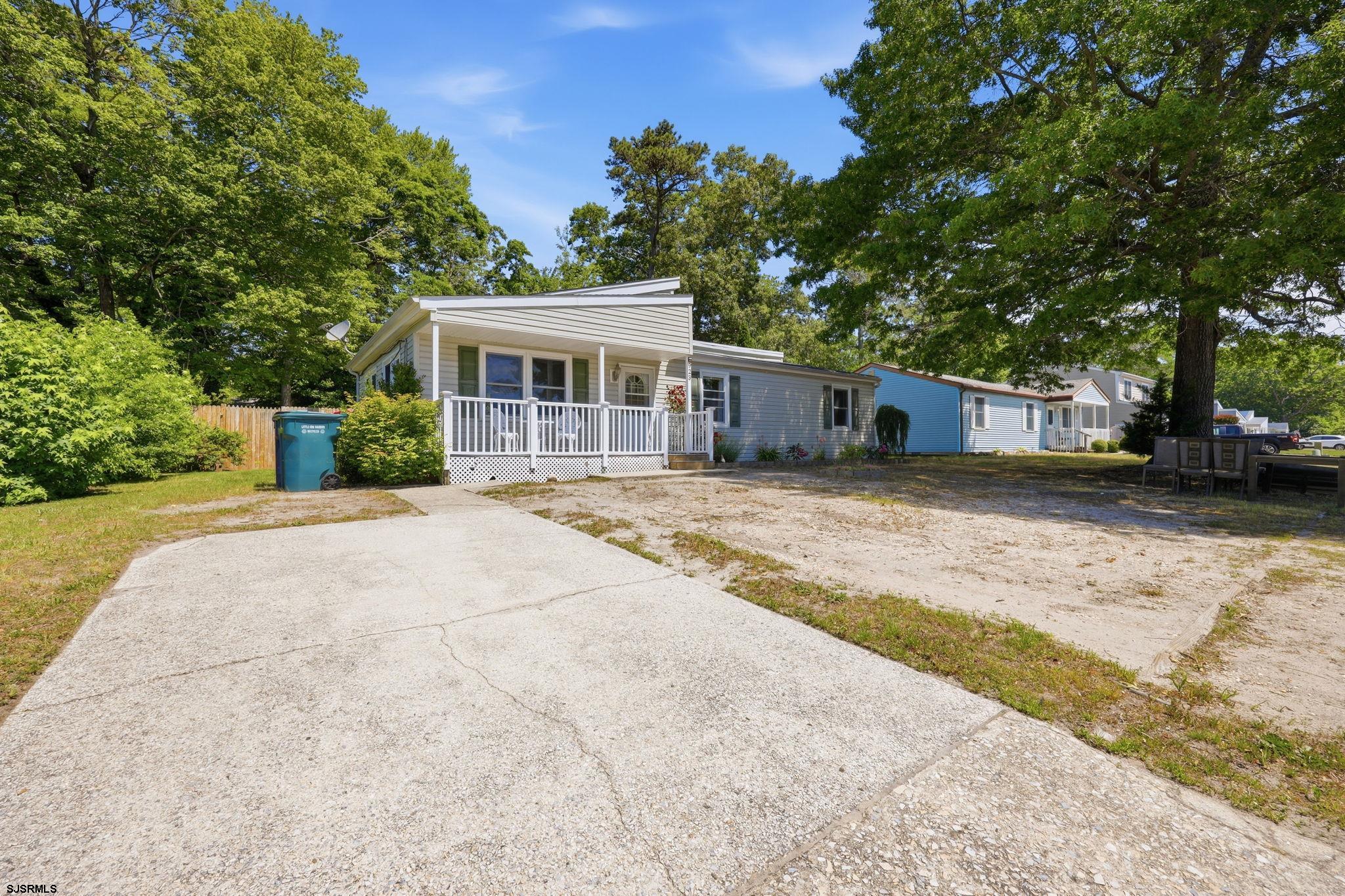 923 Center Street Tuckerton, NJ 08087 - Photo 2 of 23