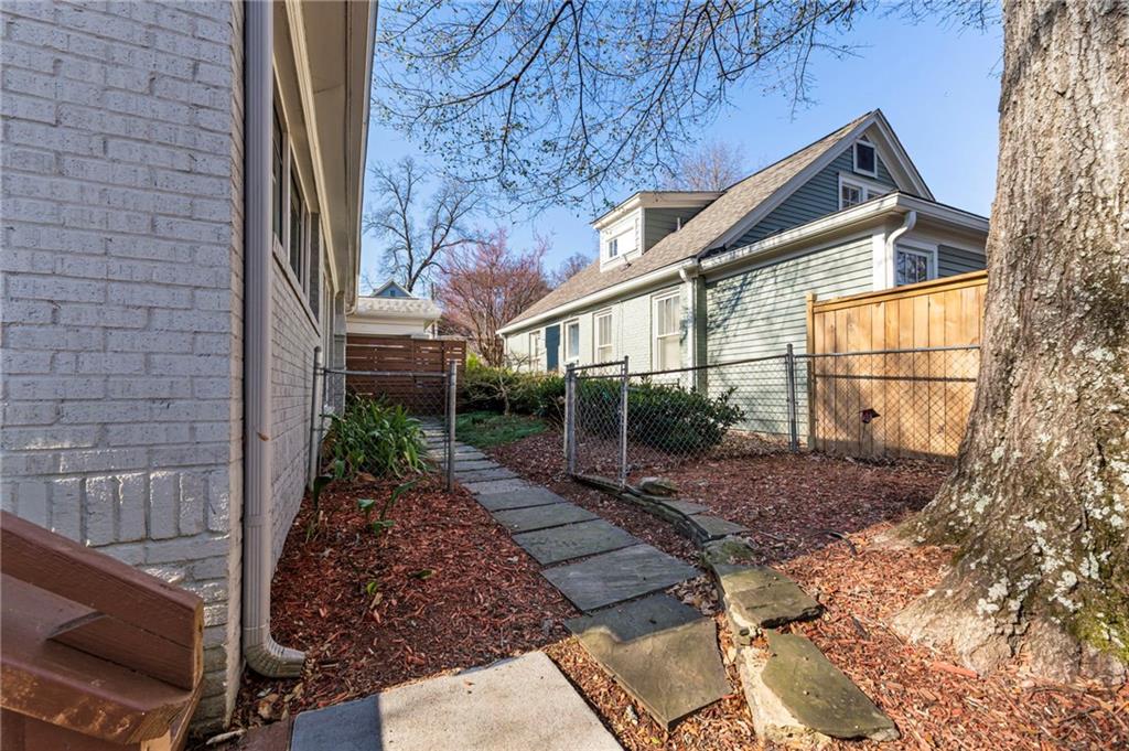 212 Geneva Street Decatur, GA 30030 - Photo 33 of 34