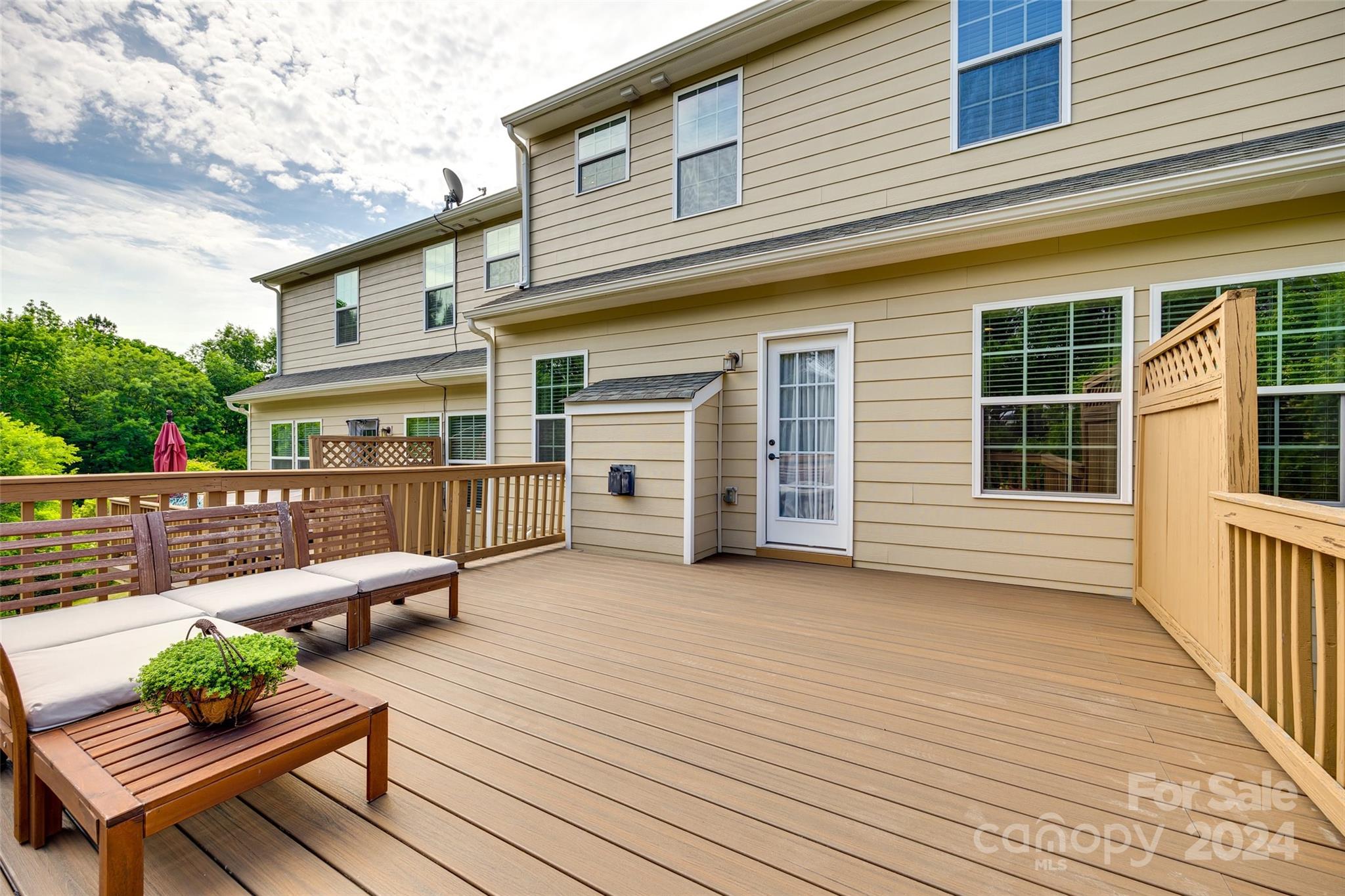 127 Inlet Point Drive Fort Mill, SC 29708 - Photo 29 of 46 a view of a chair and tables in the balcony