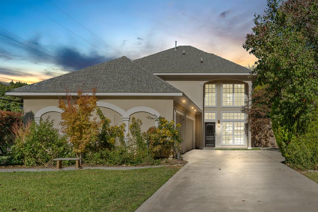 5305 Southern Avenue Dallas, TX 75209 - Photo 3 of 39 a front view of a house with garden