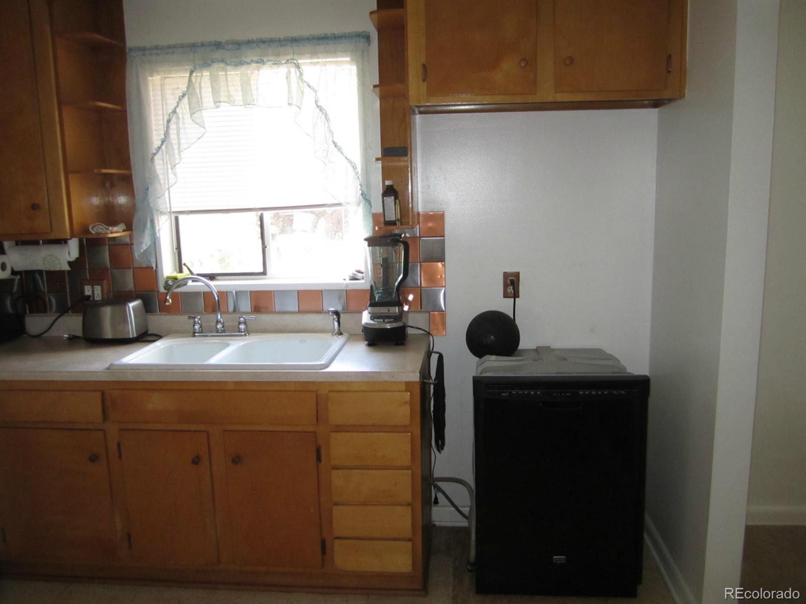 7873 Raritan Street Denver, CO 80221 - Photo 12 of 29 Gallery Image 12