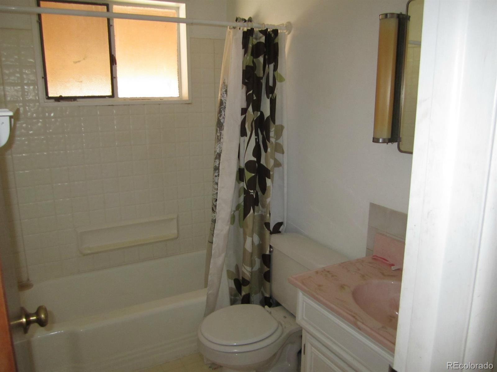 7873 Raritan Street Denver, CO 80221 - Photo 8 of 29 Gallery Image 8
