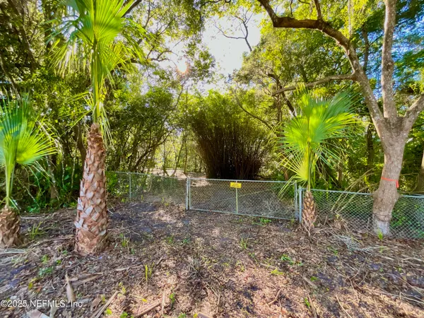 a view of outdoor space