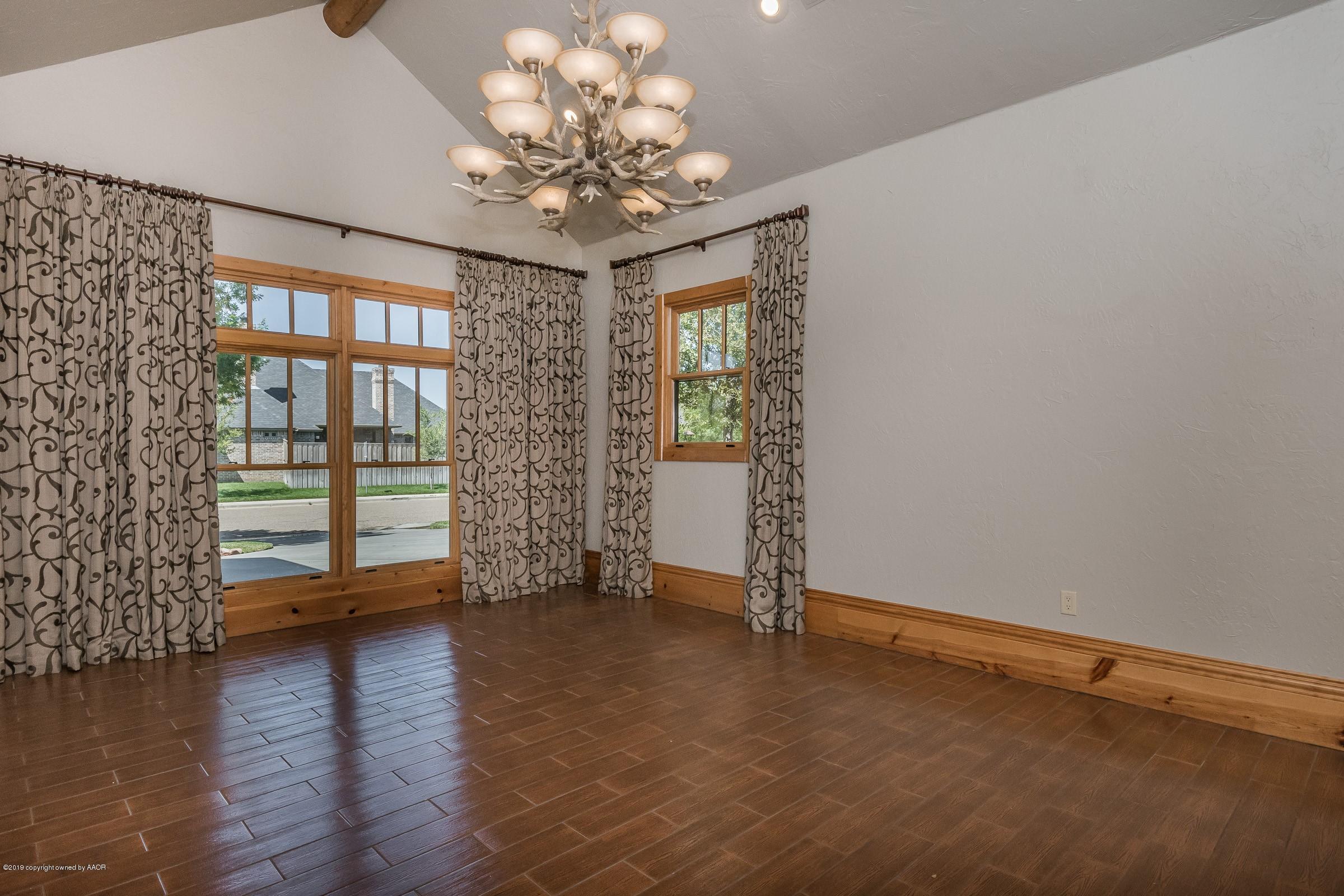 7800 Bayswater Road Amarillo, TX 79119 - Photo 12 of 34 Dining Room