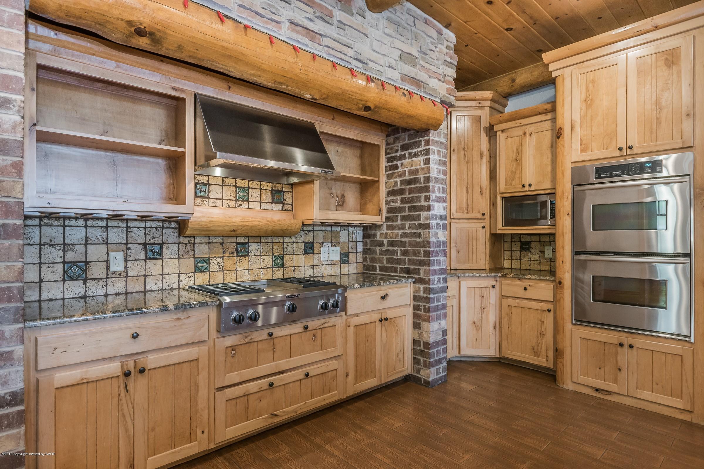 7800 Bayswater Road Amarillo, TX 79119 - Photo 9 of 34 Kitchen