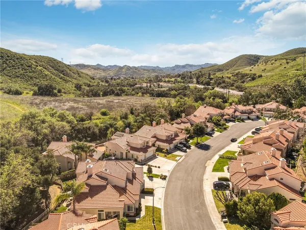 $934,000 | 4744 Rhapsody Drive, Oak Park, CA 91377
