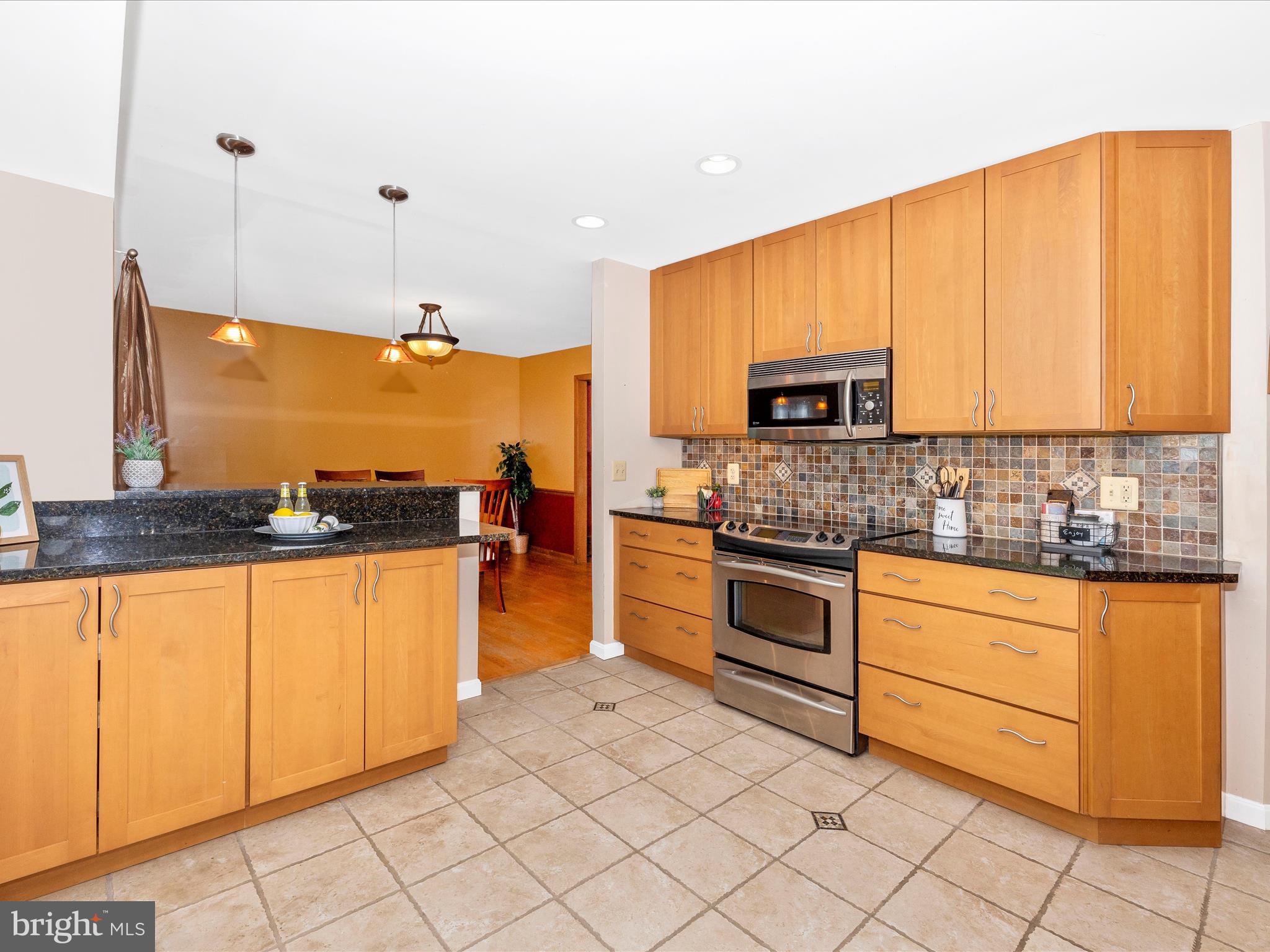 23933 Stringtown Road Clarksburg, MD 20871 - Photo 16 of 52 Nicely Updated Kitchen w/Granite Counters