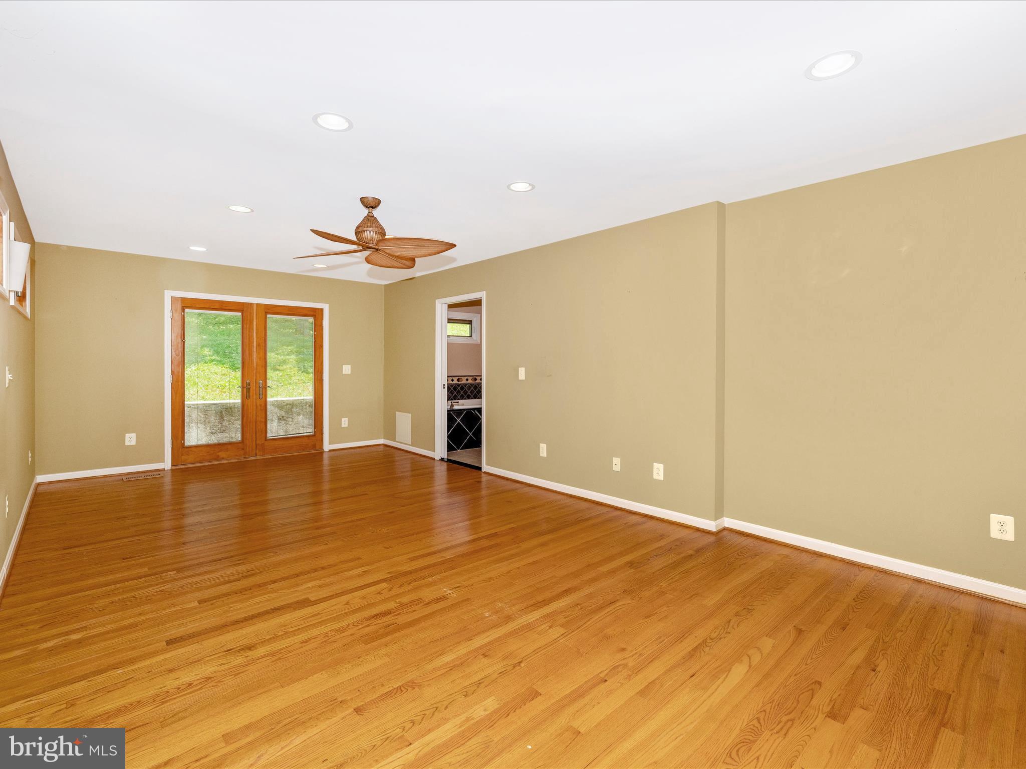 23933 Stringtown Road Clarksburg, MD 20871 - Photo 22 of 52 Primary Bedroom
