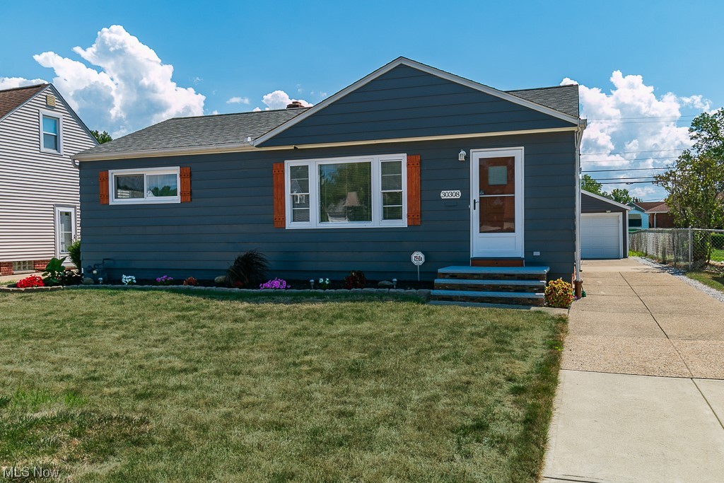 30308 Barjode Road Willowick, OH 44095 - Photo 2 of 35