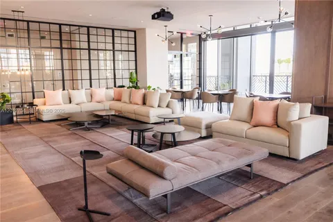 $400,000 | 601 Northeast 1st Avenue, Unit 3210, Miami, FL 33132