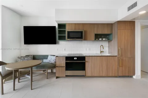 $400,000 | 601 Northeast 1st Avenue, Unit 3210, Miami, FL 33132