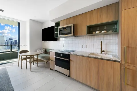 $400,000 | 601 Northeast 1st Avenue, Unit 3210, Miami, FL 33132