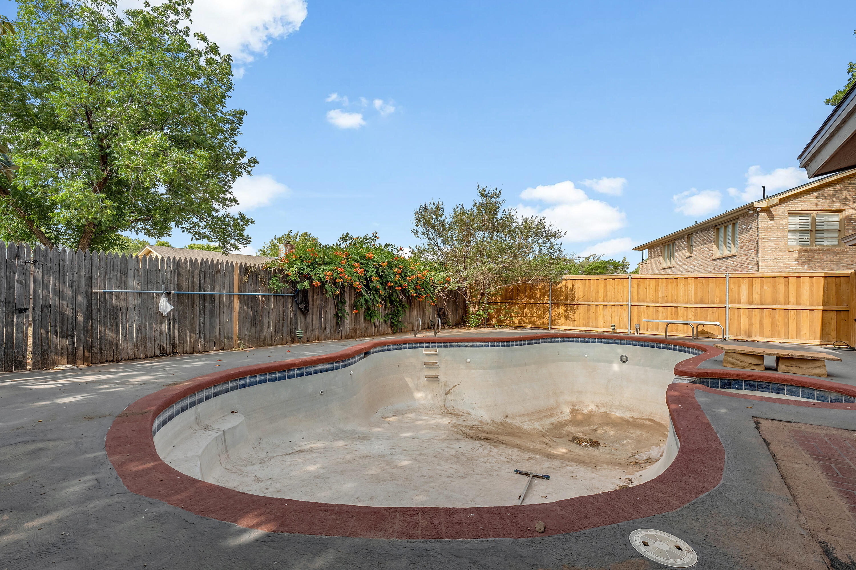 4017 69th Street Lubbock, TX 79413 - Photo 32 of 38 DSC01761