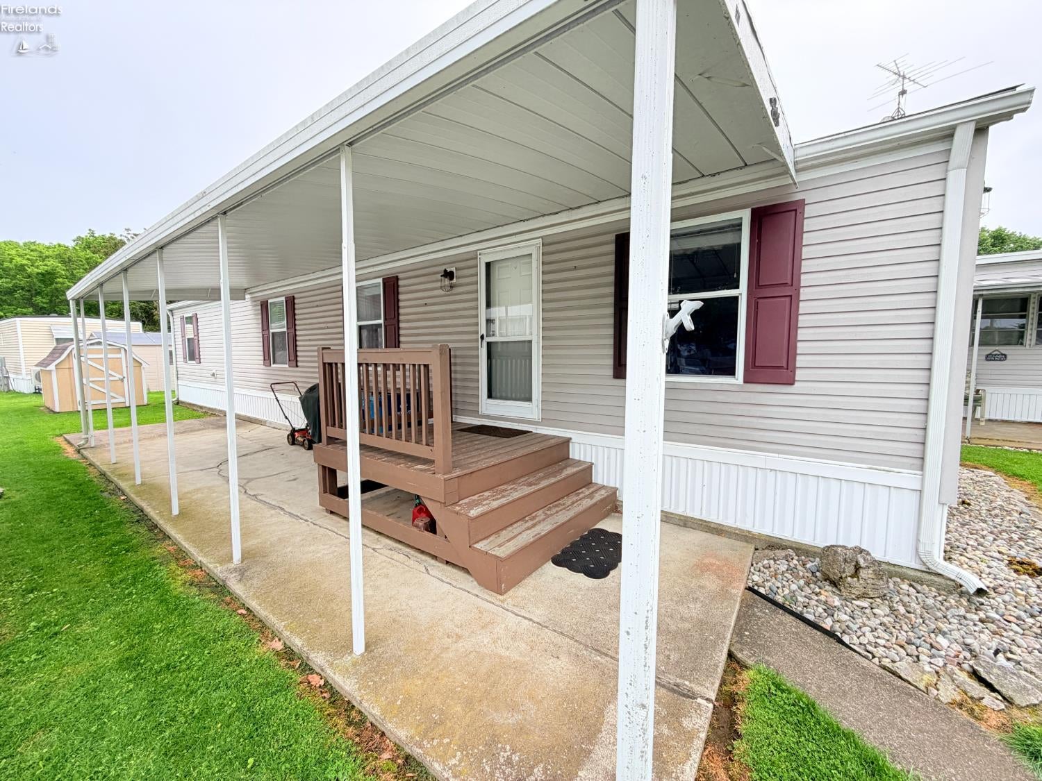 3575 Northeast Catawba Road, Unit 22 Port Clinton, OH 43452 - Photo 18 of 34 Gallery Image 18