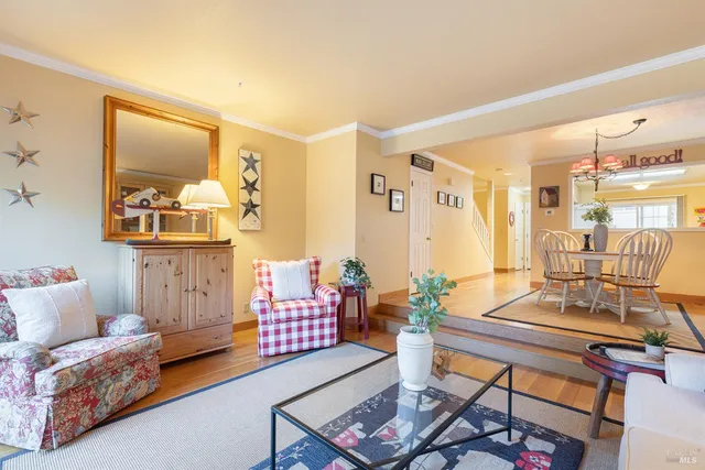 $849,000 | 8 Valley Club Circle, Napa, CA 94558