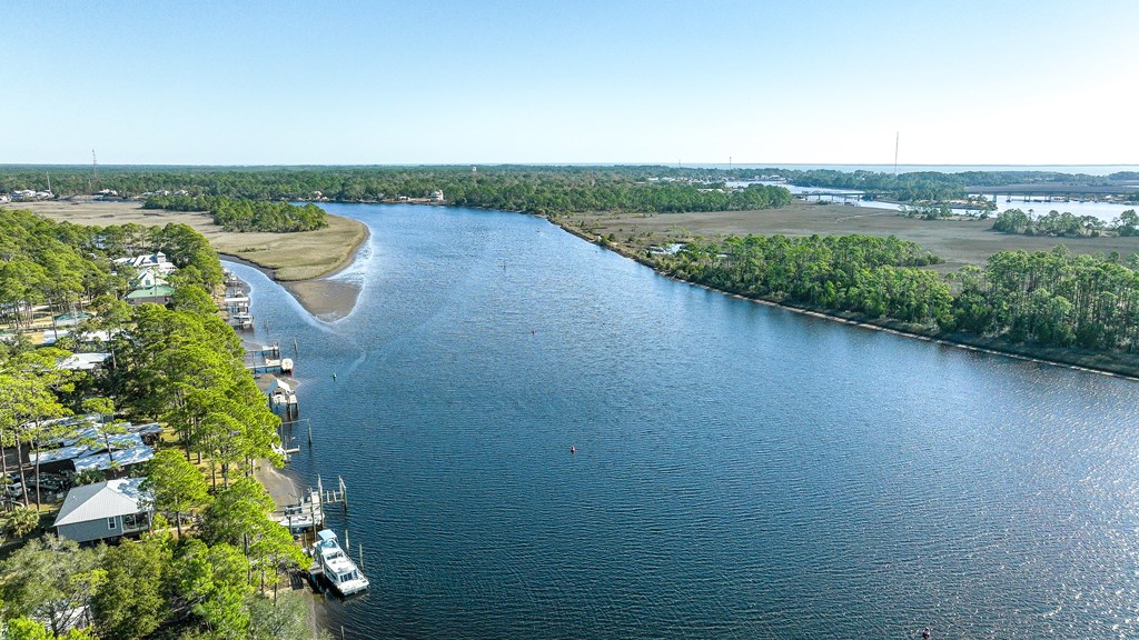 387 River Road Carrabelle, FL 32322 - Photo 16 of 57