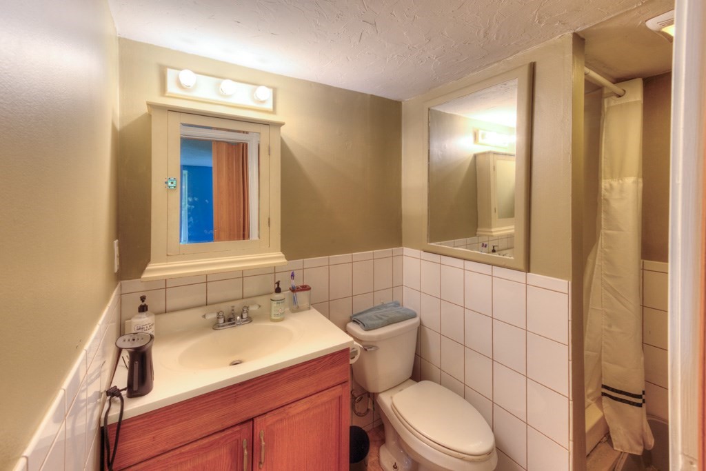 2 Depot Road Oxford, MA 01540 - Photo 25 of 36 Gallery Image 25