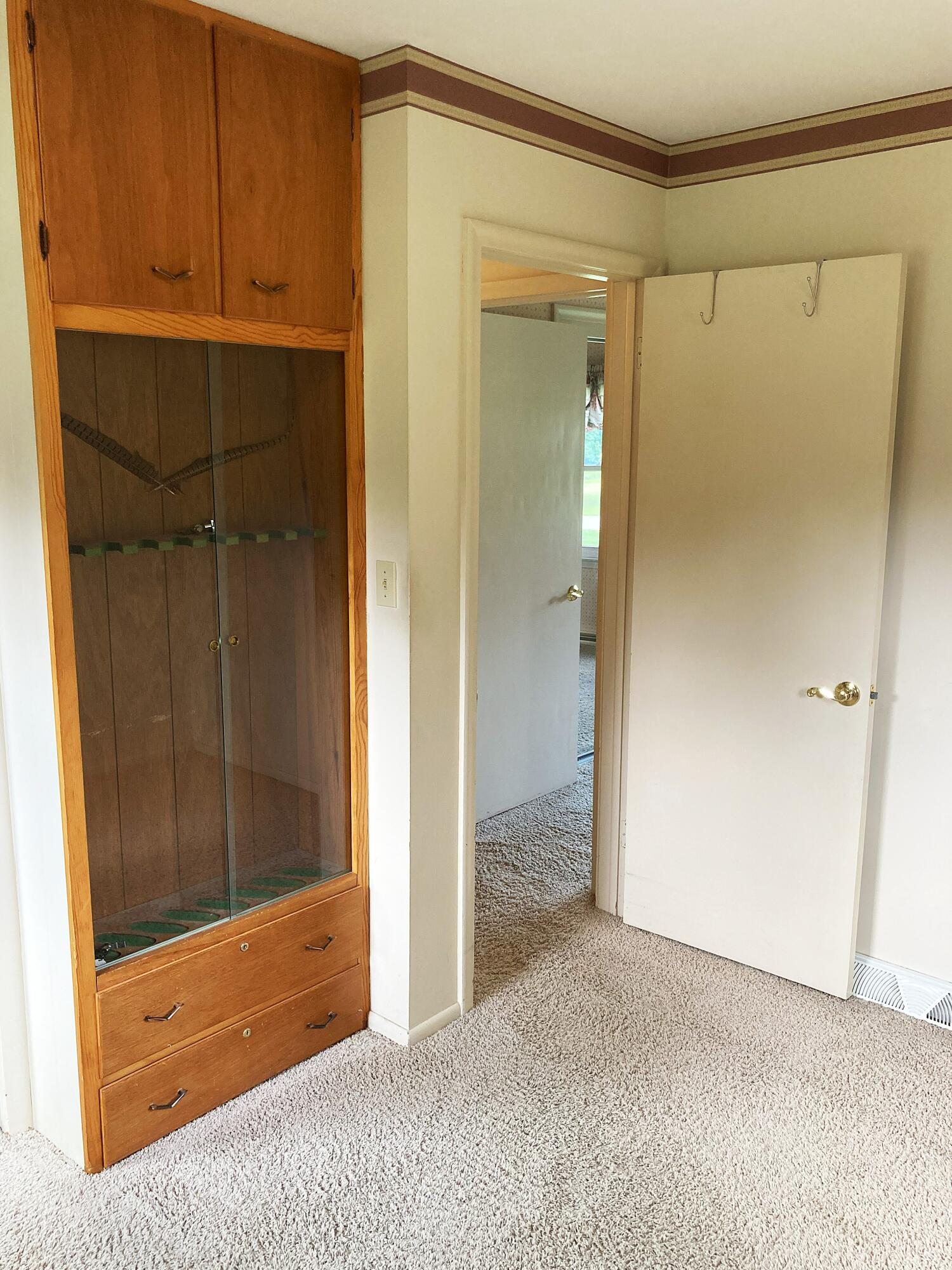 503 West Gilson Street Edmore, MI 48829 - Photo 21 of 52 Bedroom #2