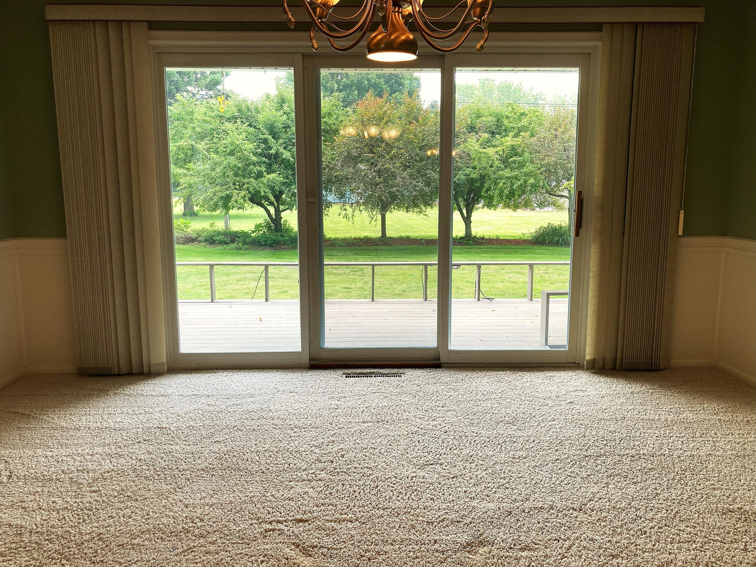 503 West Gilson Street Edmore, MI 48829 - Photo 10 of 52 Dining Area