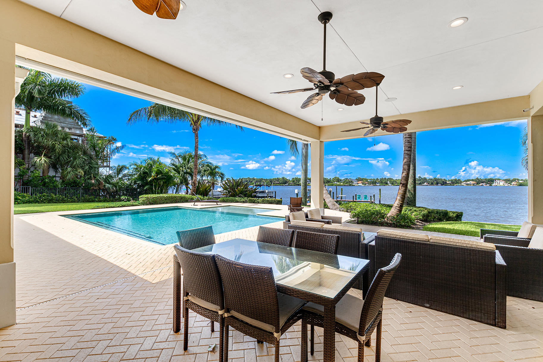75 River Drive Tequesta, FL 33469 - Photo 15 of 42 Outside covered patio
