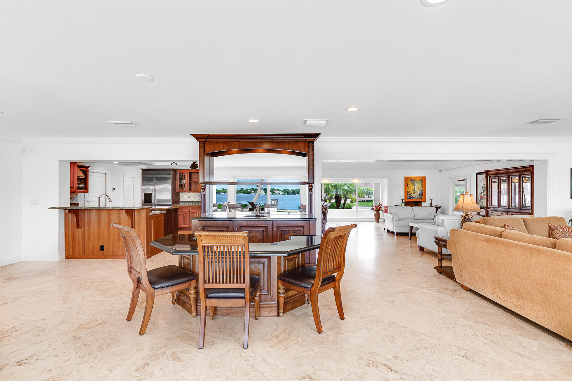 75 River Drive Tequesta, FL 33469 - Photo 24 of 42 wet bar