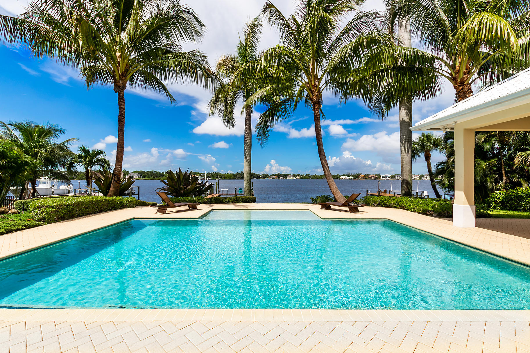 75 River Drive Tequesta, FL 33469 - Photo 10 of 42 pool