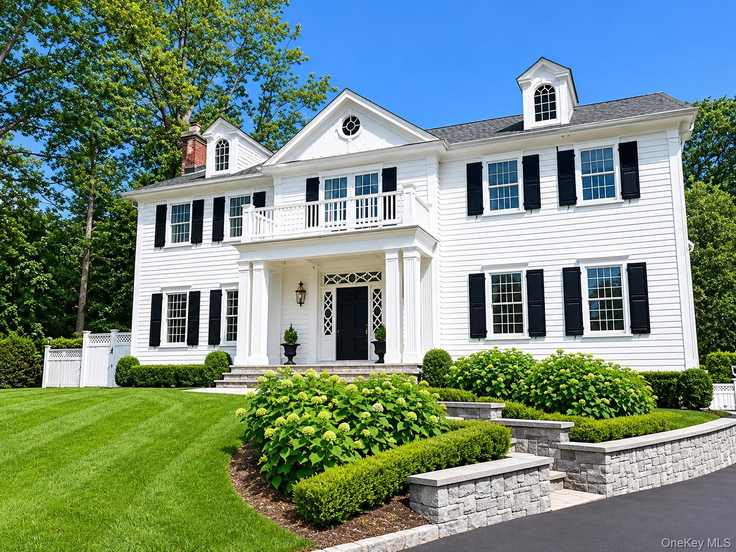 55 Plymouth Road Manhasset, NY 11030 - Photo 1 of 41
