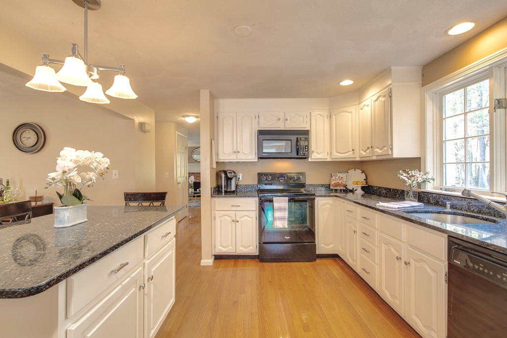 20 Foley Drive North Reading, MA 01864 - Photo 11 of 30 Gallery Image 11