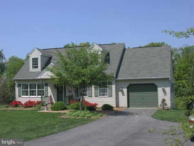 414 St Bartholomew Road Hanover, PA 17331 - Photo 1 of 7