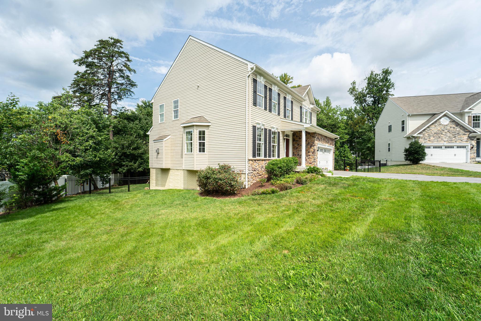 8676 Pine Road Jessup, MD 20794 - Photo 3 of 65 Gallery Image 3