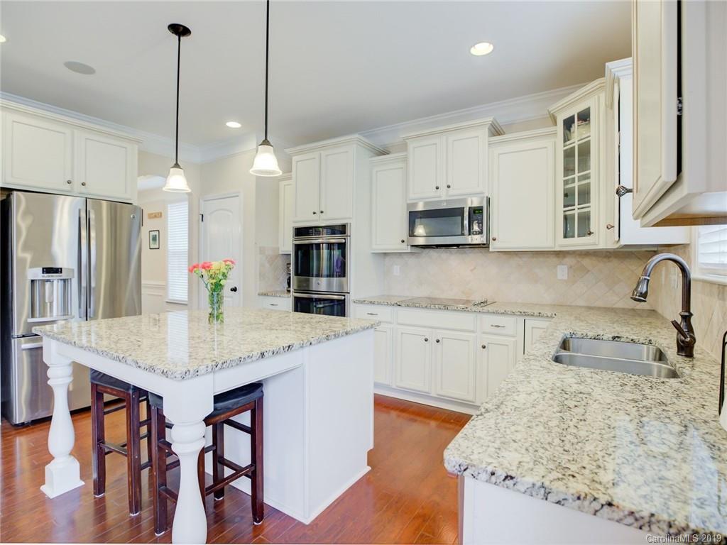 815 Solandra Way Tega Cay, SC 29708 - Photo 9 of 36