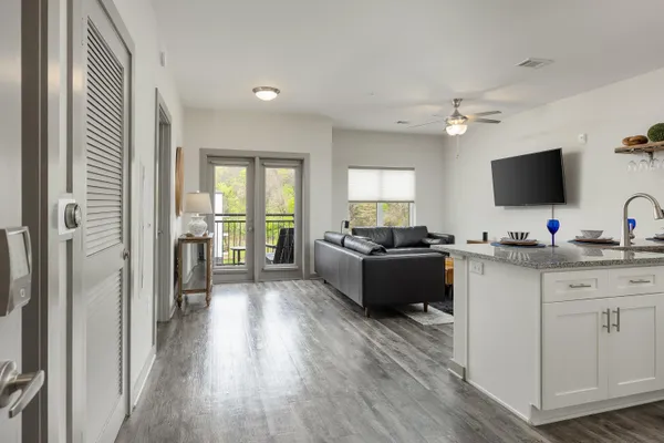 $275,000 | 782 Riverfront Parkway, Unit 419, Chattanooga, TN 37402