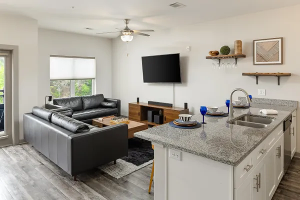 $275,000 | 782 Riverfront Parkway, Unit 419, Chattanooga, TN 37402