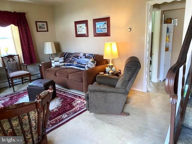506 Lockheed Avenue Reading, PA 19601 - Photo 5 of 22 Living Room