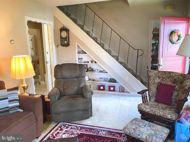 506 Lockheed Avenue Reading, PA 19601 - Photo 6 of 22 Living Room