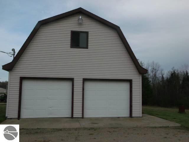 3200 Wiltse Road Lupton, MI 48635 - Photo 2 of 15 1756267-1.JPG