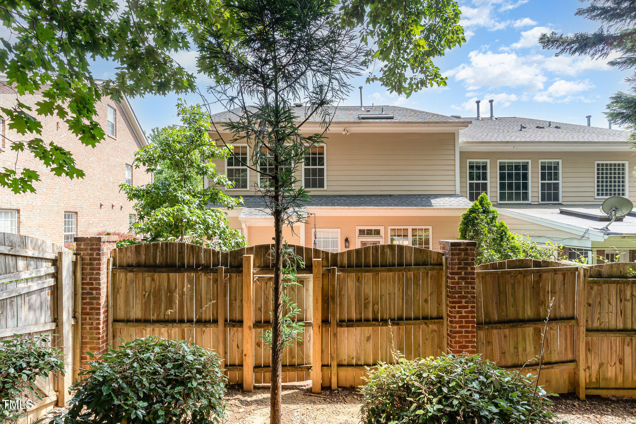 4060 Barton Park Place Raleigh, NC 27613 - Photo 35 of 38 dsc00089-edit_865