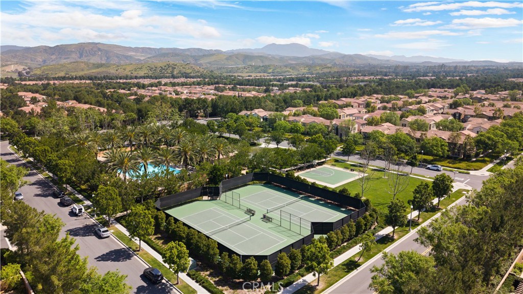 89 Mayfair Irvine, CA 92620 - Photo 20 of 34 Walking distance to all Stonegate ammenities and Stonegate Elementary