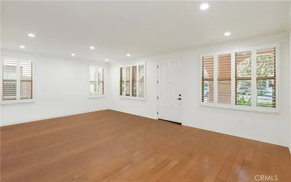 $899,999 | 89 Mayfair, Irvine, CA 92620