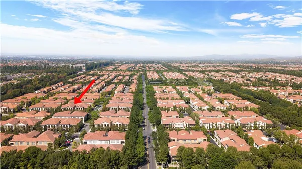 $899,999 | 89 Mayfair, Irvine, CA 92620