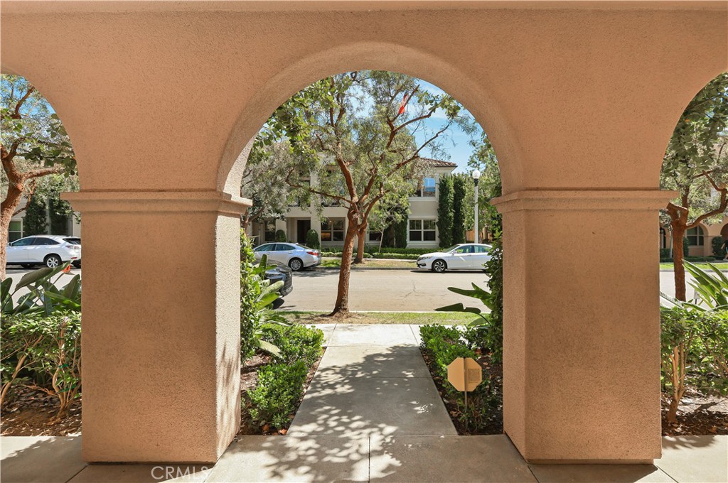 89 Mayfair Irvine, CA 92620 - Photo 26 of 34 Private front porch