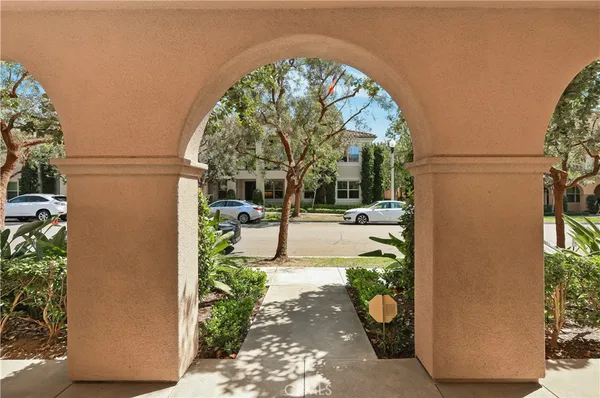 $899,999 | 89 Mayfair, Irvine, CA 92620
