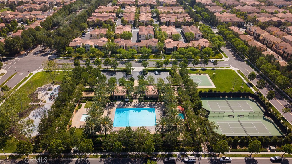 89 Mayfair Irvine, CA 92620 - Photo 32 of 34 Community tennis courts and swimming pool