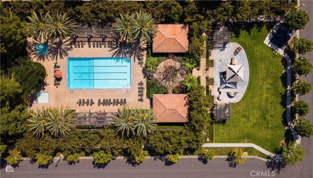 89 Mayfair Irvine, CA 92620 - Photo 34 of 34 Community tennis courts and swimming pool