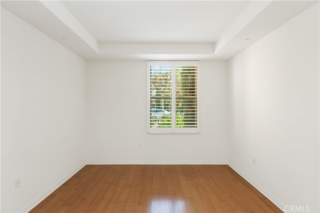 89 Mayfair Irvine, CA 92620 - Photo 10 of 34 Den / office