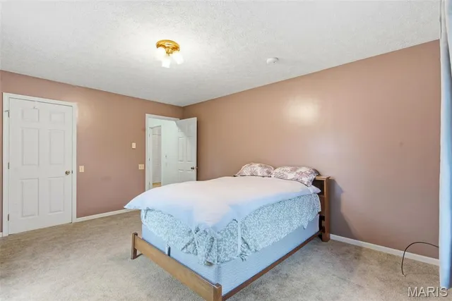 $230,000 | 1954 San Fernando Court, Rolla, MO 65401