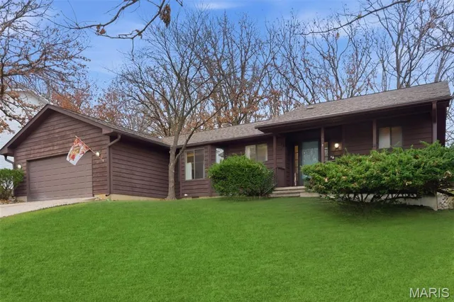 $230,000 | 1954 San Fernando Court, Rolla, MO 65401