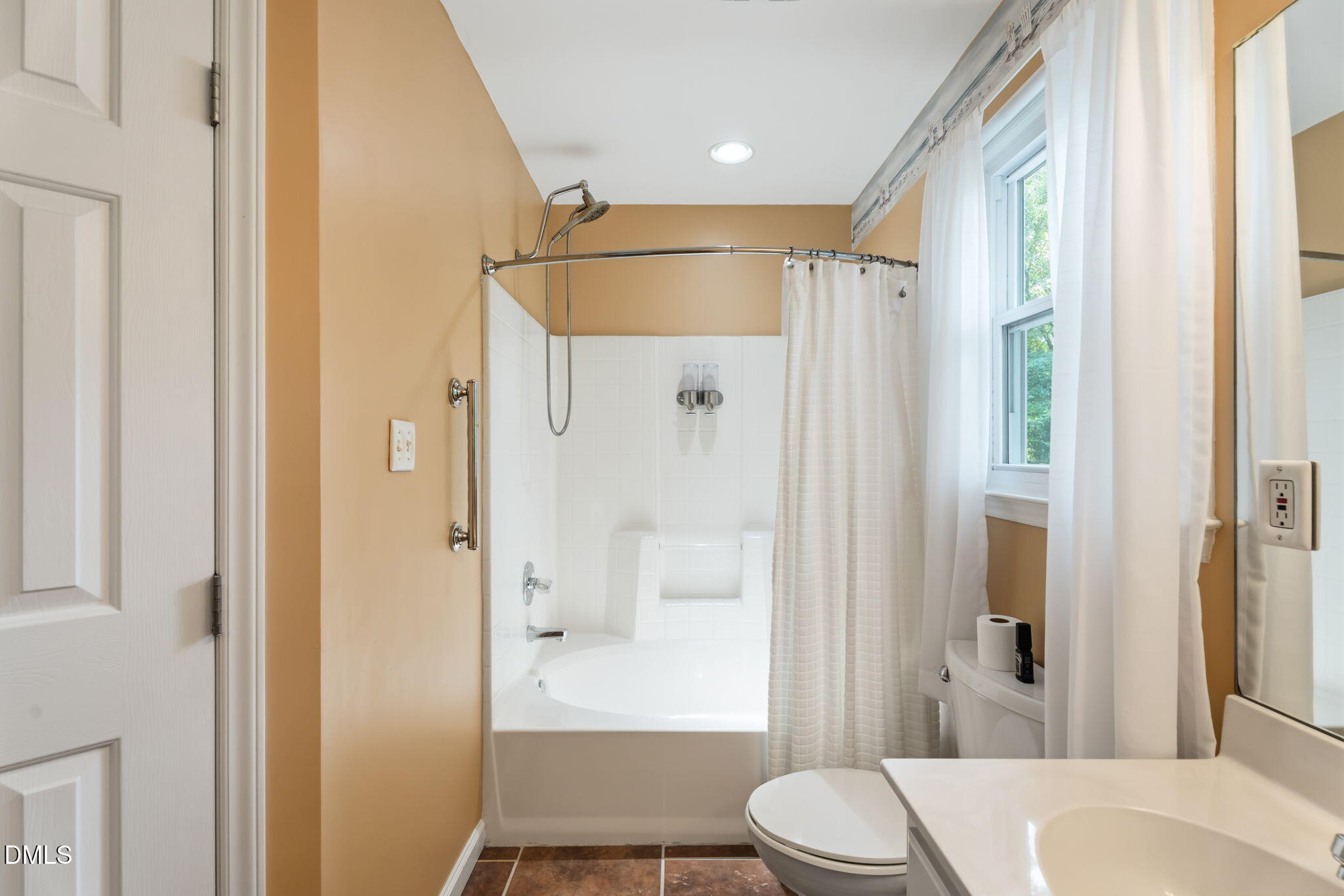 2409 Dunbrook Court Raleigh, NC 27604 - Photo 18 of 43 18-web-or-mls-DSC02458
