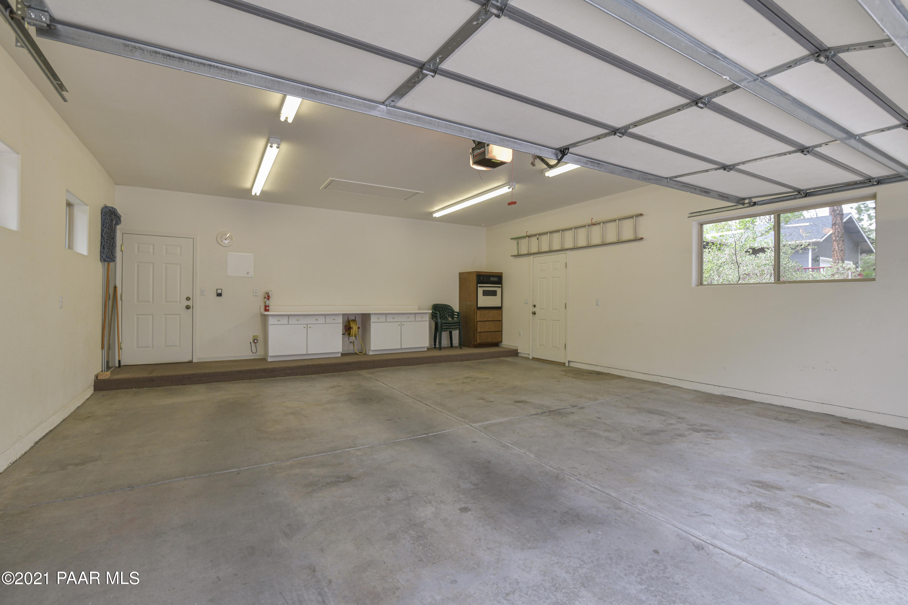766 Cherokee Road Prescott, AZ 86303 - Photo 24 of 50 Main Level 2 car garage